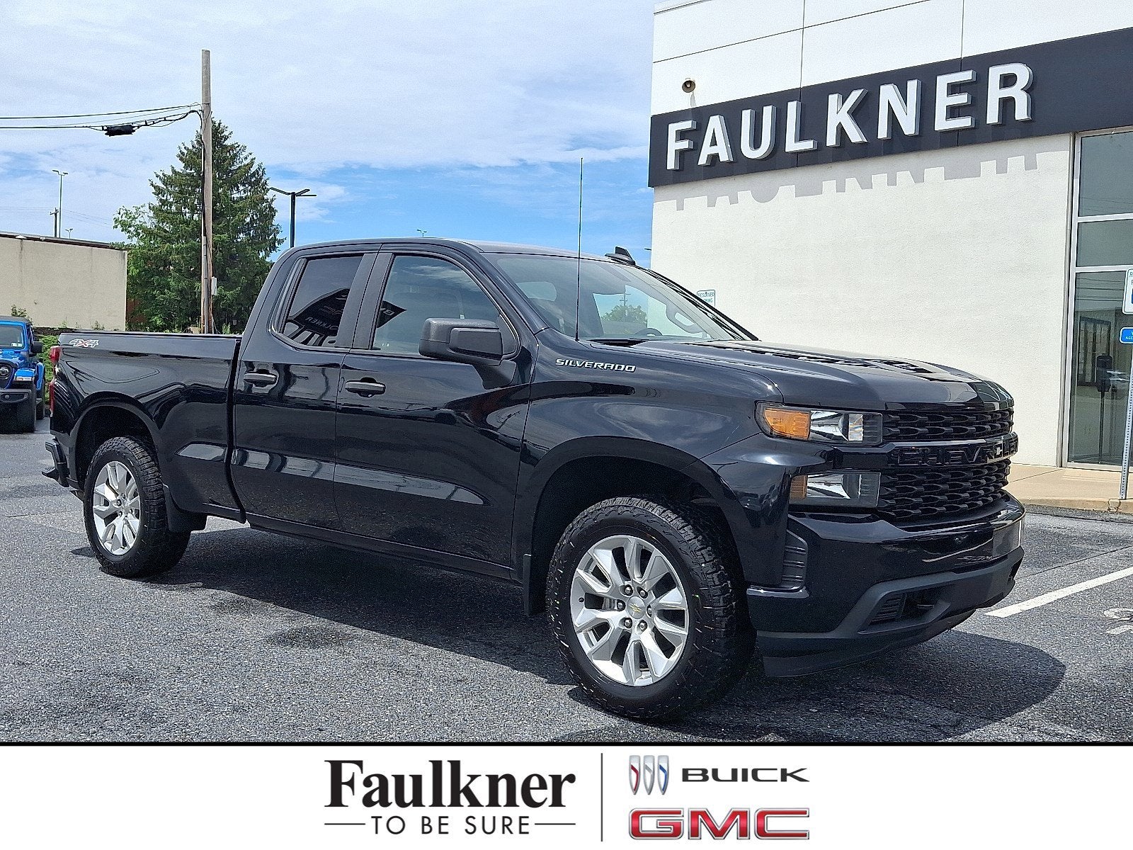 2020 Chevrolet Silverado 1500 Custom in Black — front three-quarter view