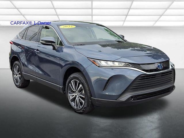 2022 Toyota Venza LE AWD (GS) in Coastal Gray Metallic — front three-quarter view