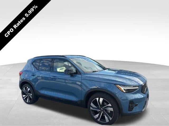 2023 Volvo XC40