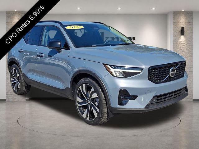 2023 Volvo XC40