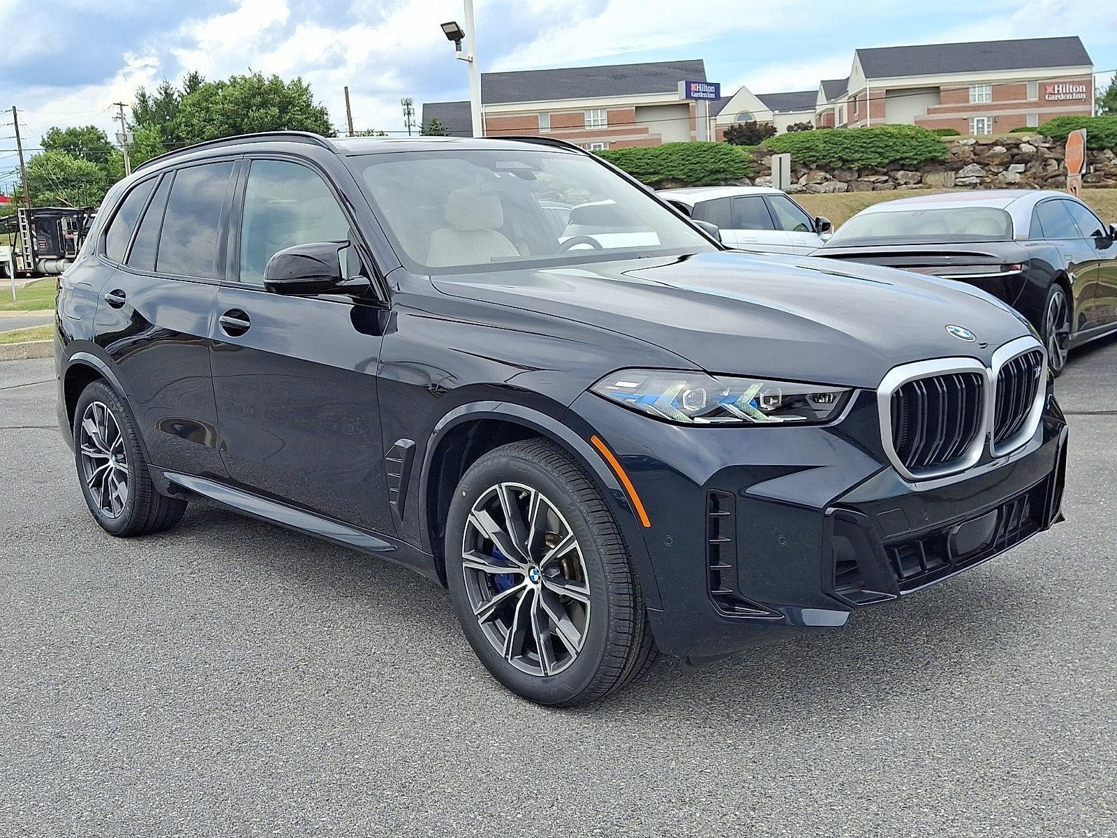 2024 BMW X5 M60i