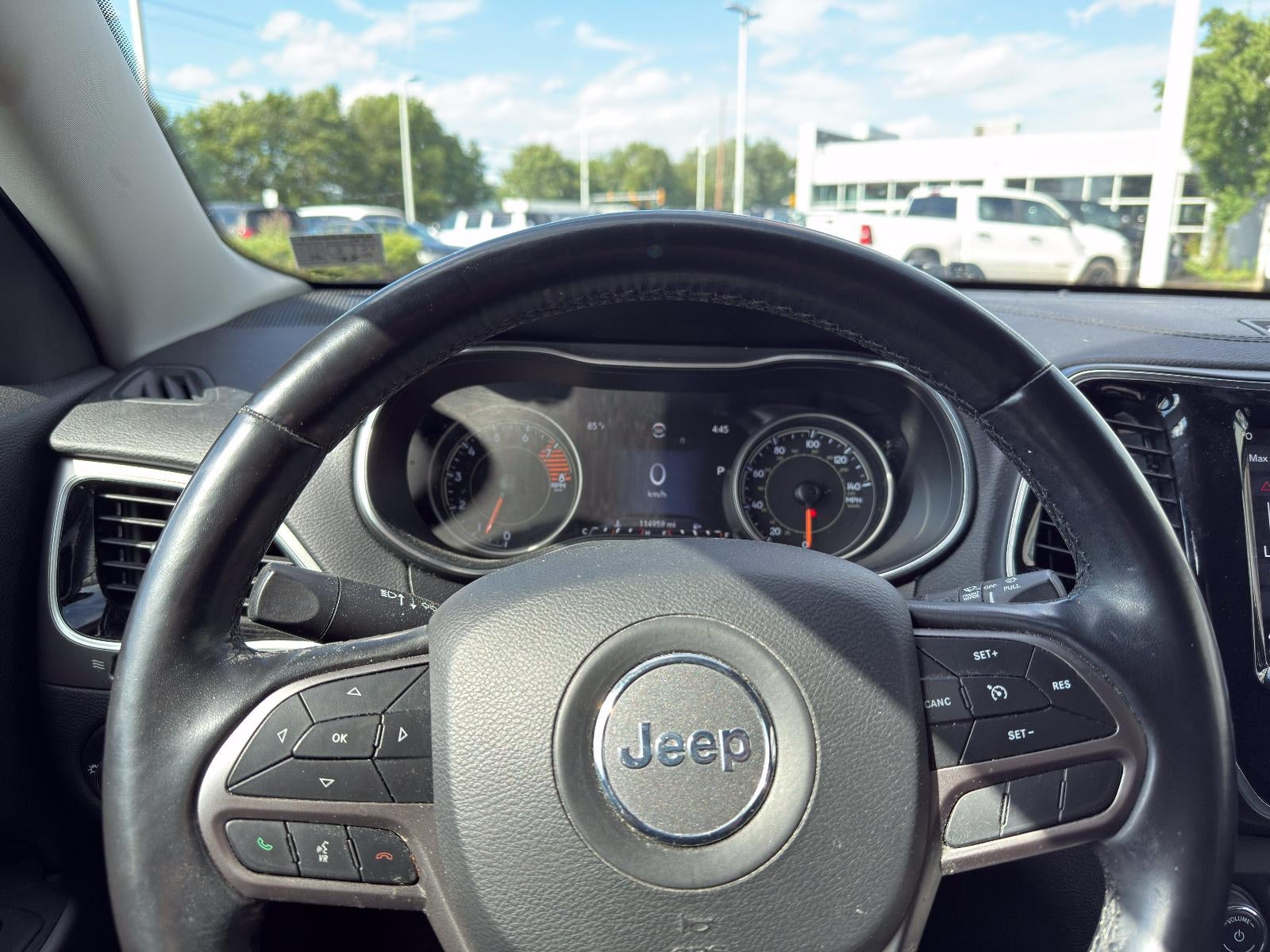 2019 Jeep Cherokee — detail view