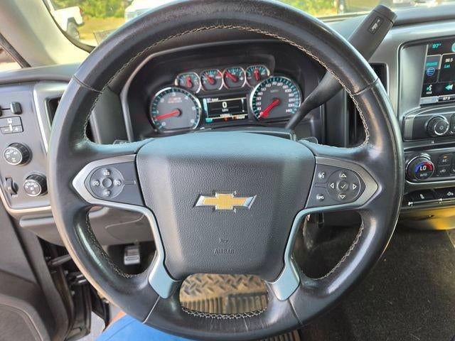 2016 Chevrolet Silverado 1500 — rear three-quarter view
